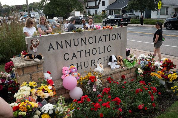 Minneapolis Community Grieves Killing of 2 Children; US Approves $825 Million Arms Sale to Ukraine | NTD Good Morning (Aug. 29)