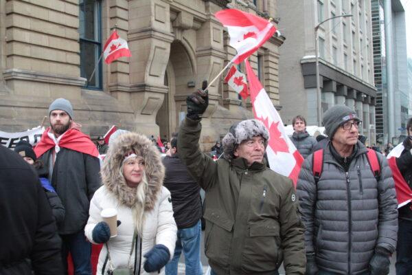 There was plenty of support for the occupation of Ottawa by truckers on Feb. 12 , 2022. (Richard Moore/The Epoch Times)
