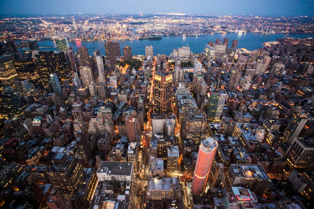 China Stock Woes Good for New York Real Estate