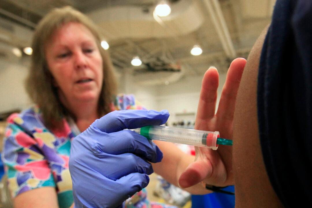 Government Blames Women Declining Pregnancy Jabs for Whooping Cough ‘Resurgence’