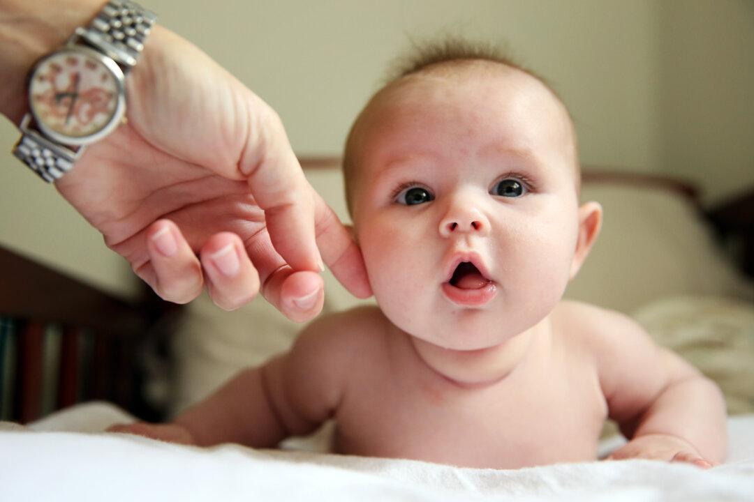 Extended Paid Parental Leave Set to Narrow Gender Pay Gap: Peak Union Body