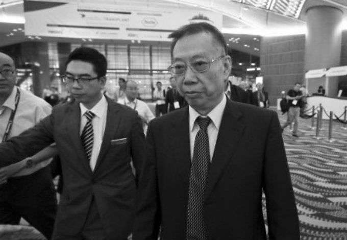 Deleting a Question and Declining an Answer on Organ Transplant Reform in China