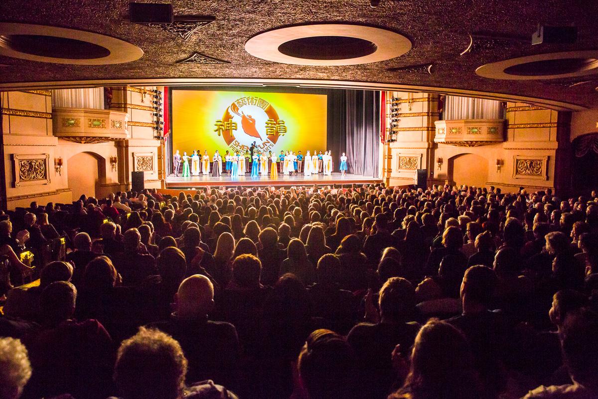 Musician Is Stunned by Technical Ability of Shen Yun’s Orchestra