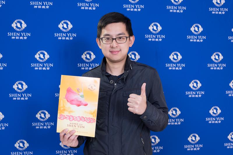 Director General Enjoys Shen Yun’s Story of ‘Journey to the West’