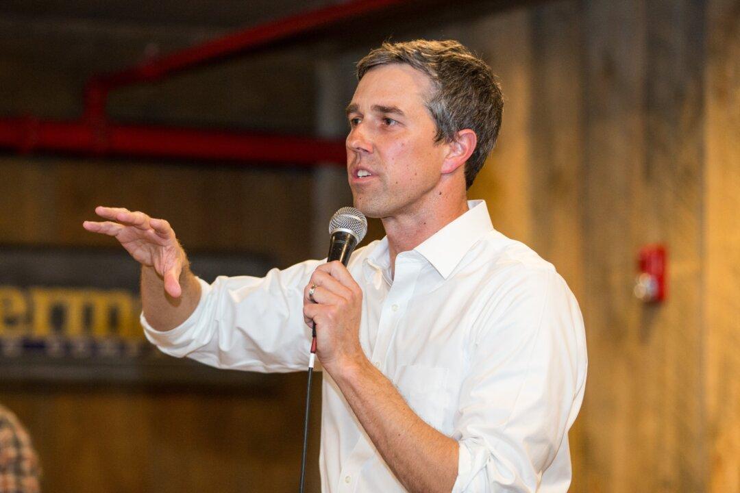 Beto O'Rourke Ejects Breitbart News Reporter From Event