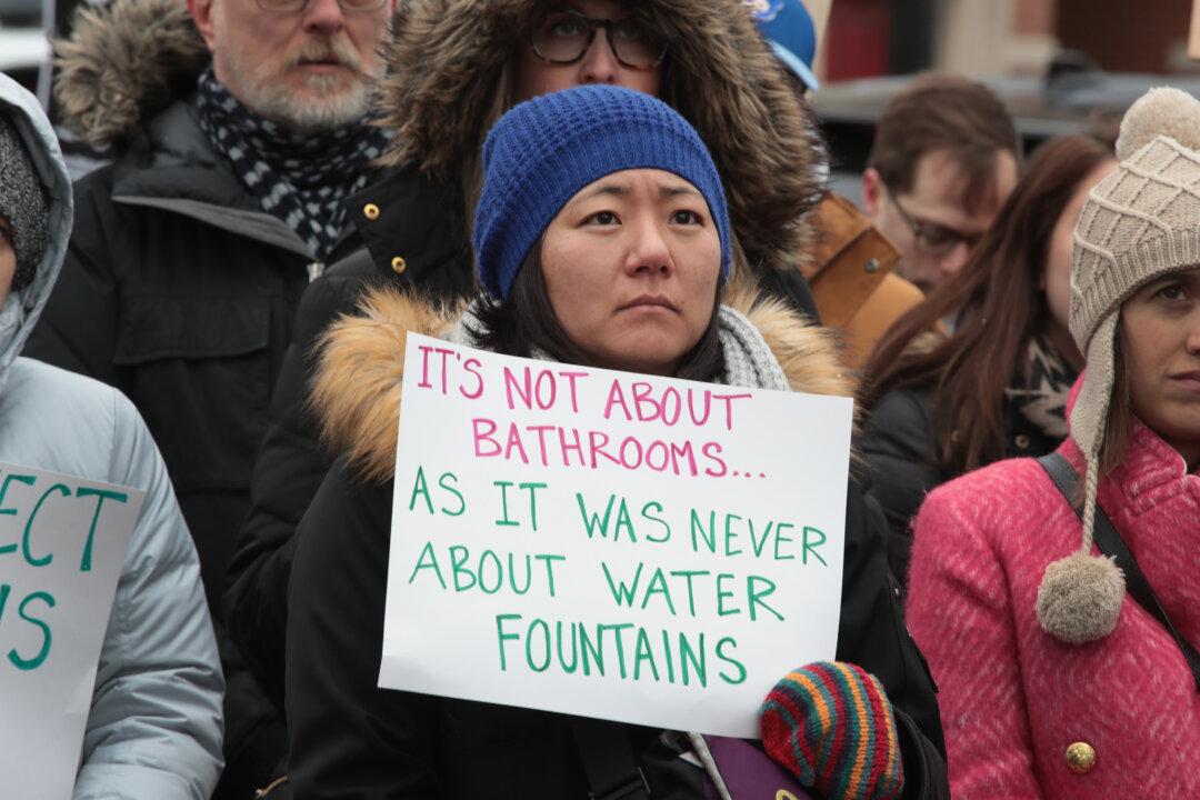 New York Social Service Agency Sued for Gender Discrimination