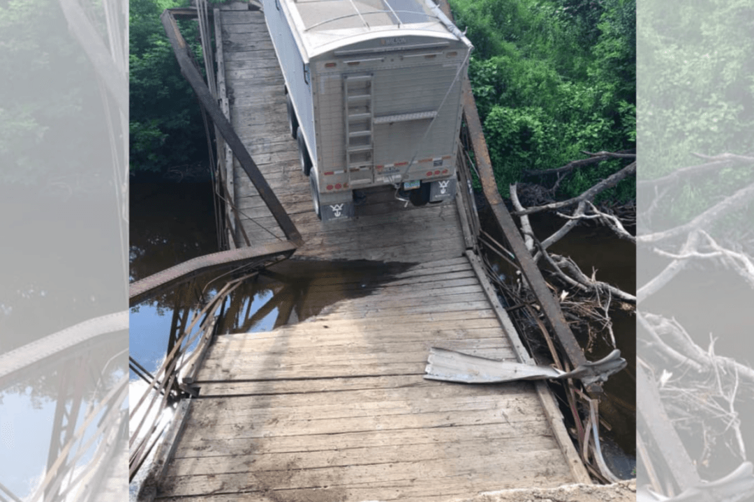 GPS-Obeying Truck Driver Collapses 100-Year-Old Bridge in North Dakota, Could Cost $10 Million to Repair