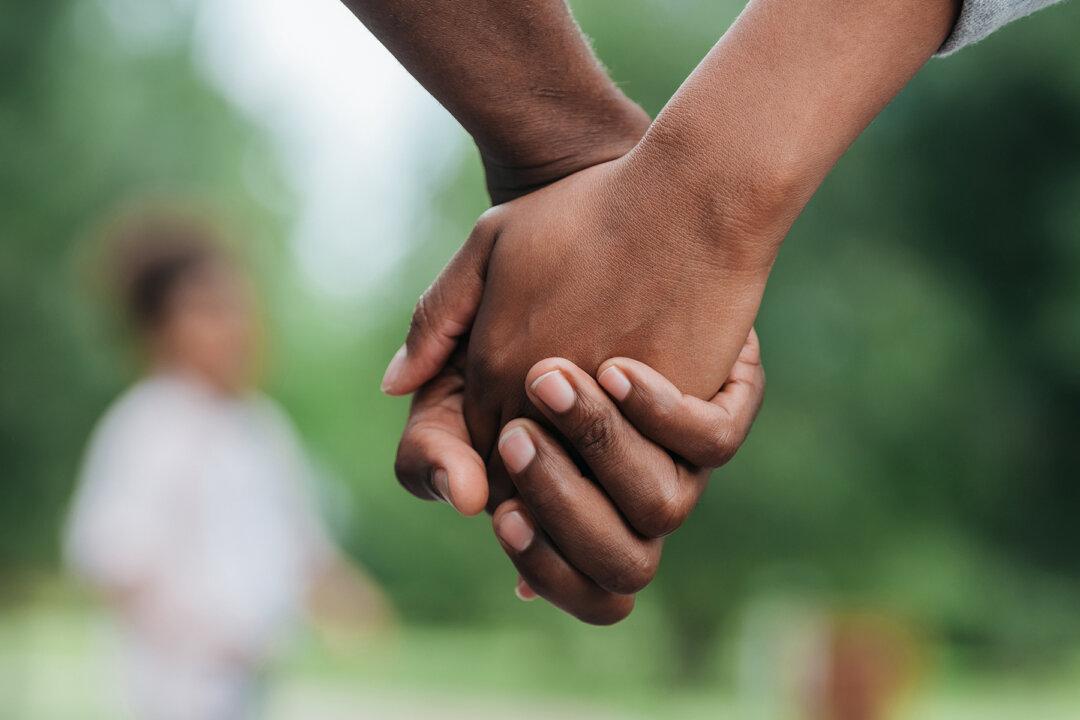 Man Spends 40 Days Digging a Well Single-handedly After Wife Is Denied Access to Water
