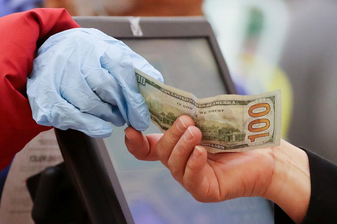 Who Doesn’t Use Cash? More People Than Ever