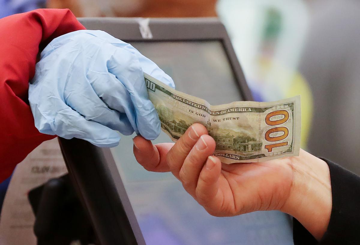 Who Doesn’t Use Cash? More People Than Ever