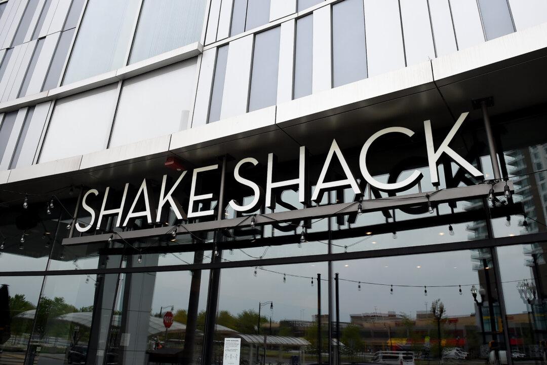 Shake Shack to Come to Canada in 2024 With First Location Set for Toronto