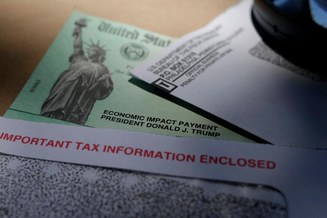 IRS Issues Long-Awaited Clarification on Taxing Stimulus Checks After Urging Americans to Delay Filing