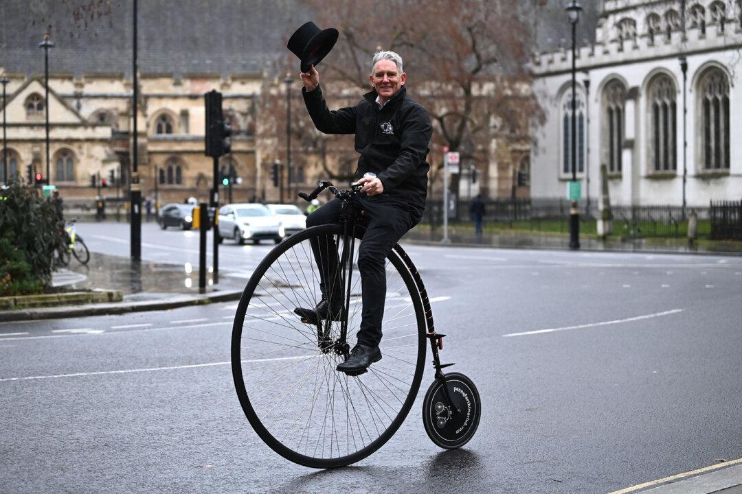 Victorian Bicycle Gains Popularity During UK Lockdown