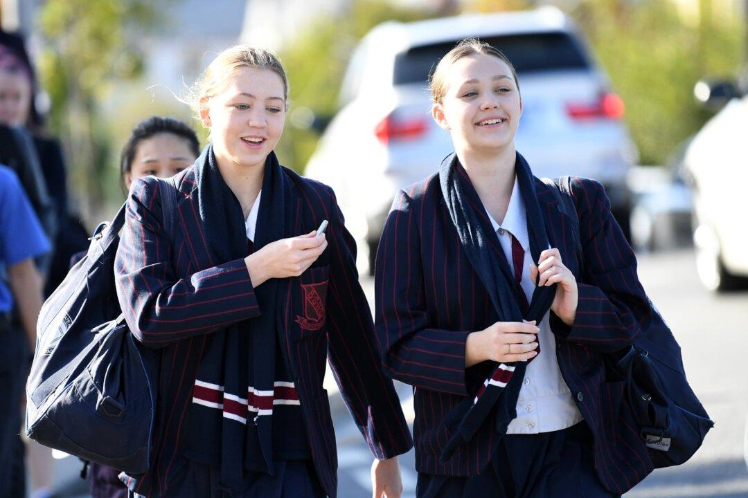 Phone Ban Sees Negative Behaviours Vanish in Students