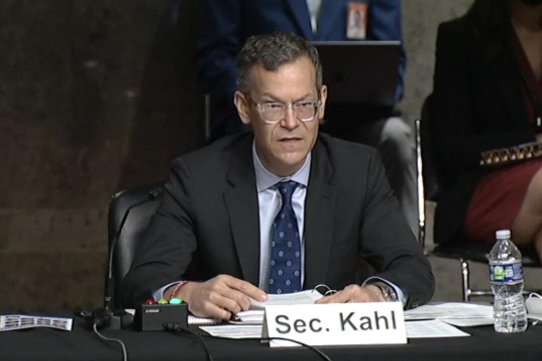 Republican Senators Demand DOD Investigate Alleged Spy Balloon Intel Leak That Blurred Biden Critiques