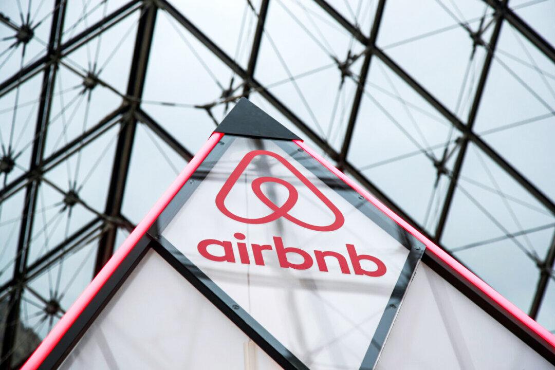 Airbnb Revenue Surges as Countries Open Up for Vaccinated Travelers