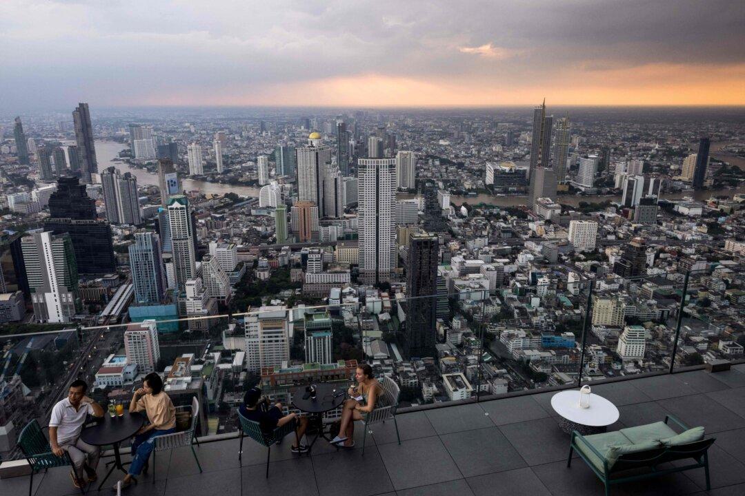 Thailand Cabinet Approves Bill Allowing Foreigners to Buy Land and Houses