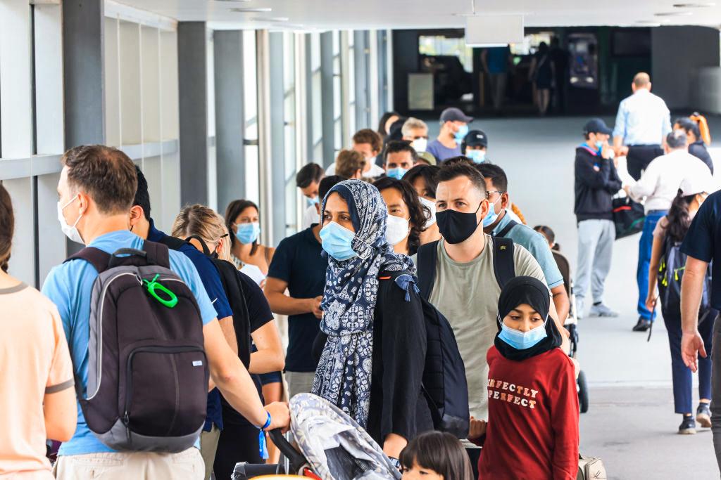 Vic Premier Leans Into Conflict With Federal Government Over International Travellers Vaccination Status