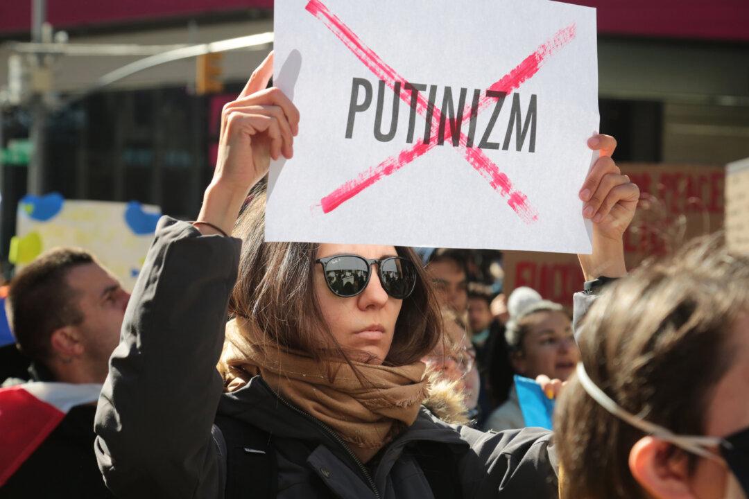 Russia Still Leverages Marxist Ideology to Maintain Power: Senior Fellow