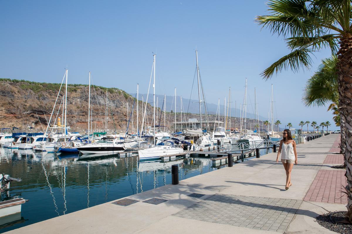 The marina at Puerto Tazacorte on the west coast of La Palma. (Copyright VisitLaPalma.es)