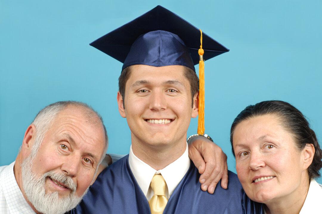 How to Help Your College Graduates Move on to the Career Phase of Their Adult Life