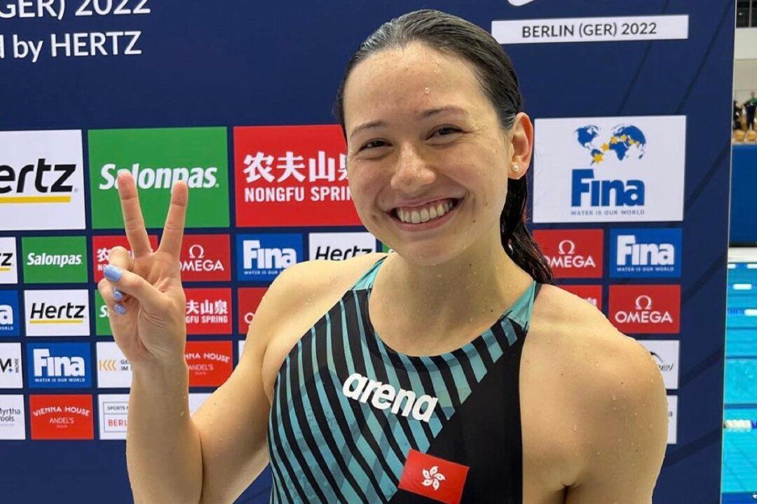 FINA Short Course World Cup: Unstoppable Siobhan Bernadette Haughey Wins 100M Freestyle and Third Gold