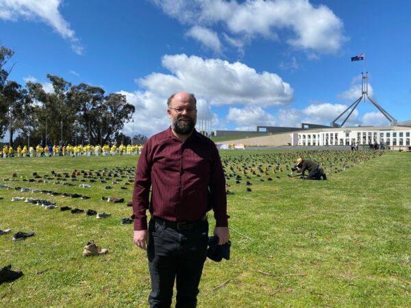 Andrew Richards, a disability rights advocate, said that the CCP's live organ harvesting is "a modern-day holocaust." (Wen Qingyang/The Epoch Times)