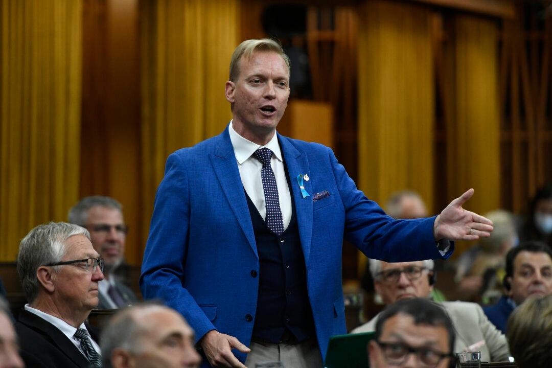 Liberal, NDP MPs Defeat Motion to Investigate Use of Foreign Workers at Subsidized EV Plants