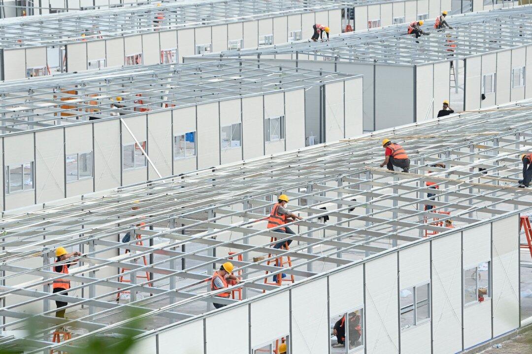 Reports About Closed COVID-19 Mass Quarantine Centers Attract International Attention