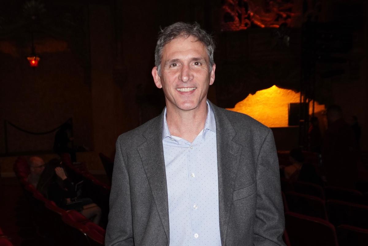 Shen Yun ‘Helps Us Live in Peace and Unity,’ Says Illinois Theatergoer