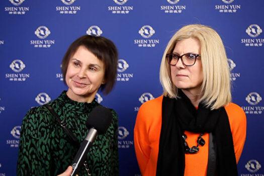 Ms. Anna Zwolak-Gniot (L) and Ms. Jolanta Chadaj watched the second performance of the Shen Yun at the Opera Hall of the Centre for the Meeting of Cultures in Lublin, Poland, on March 3, 2023. (NTD)