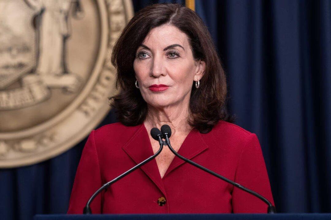 New York Governor Signs Law Redefining Rape, Praises Trump Accuser