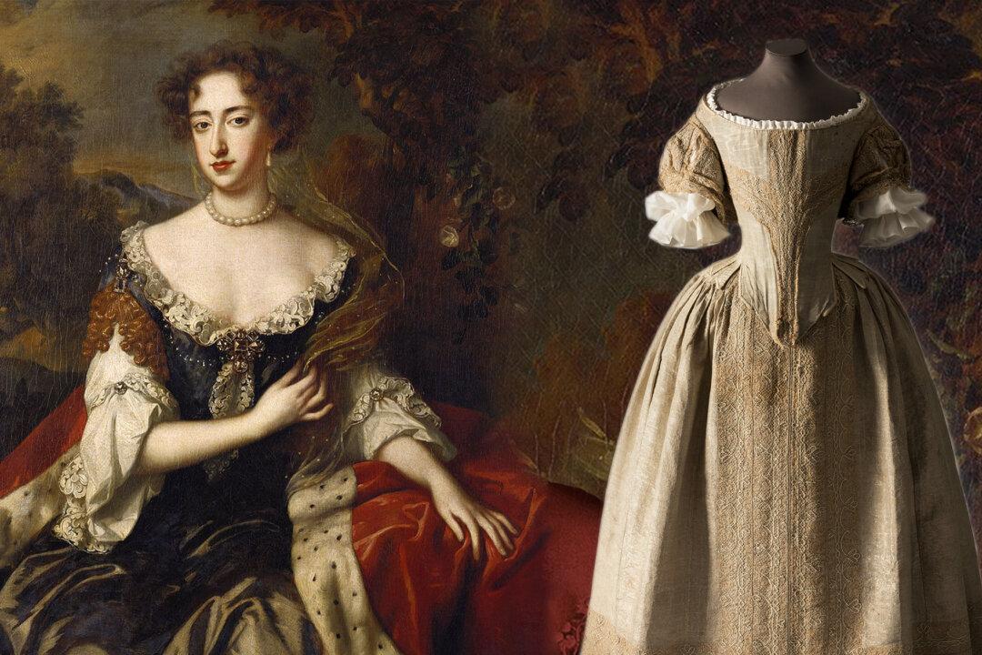 The Silver Tissue Dress: Rare 360-Year-Old Gown Worn to Royal Court Is Still in Pristine Condition