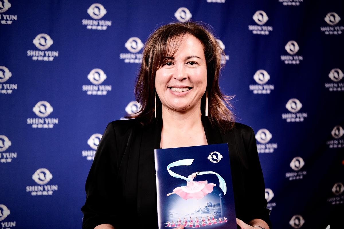 Shen Yun ‘Where Magic Happens’: Public Servant