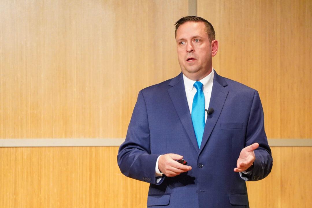 Orange County Executive Neuhaus Hails Fiscal Progress at Annual Address