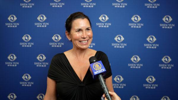 Géraldine Couray, a business manager, attended Shen Yun in Montpellier on April 17, 2023. (NTD)