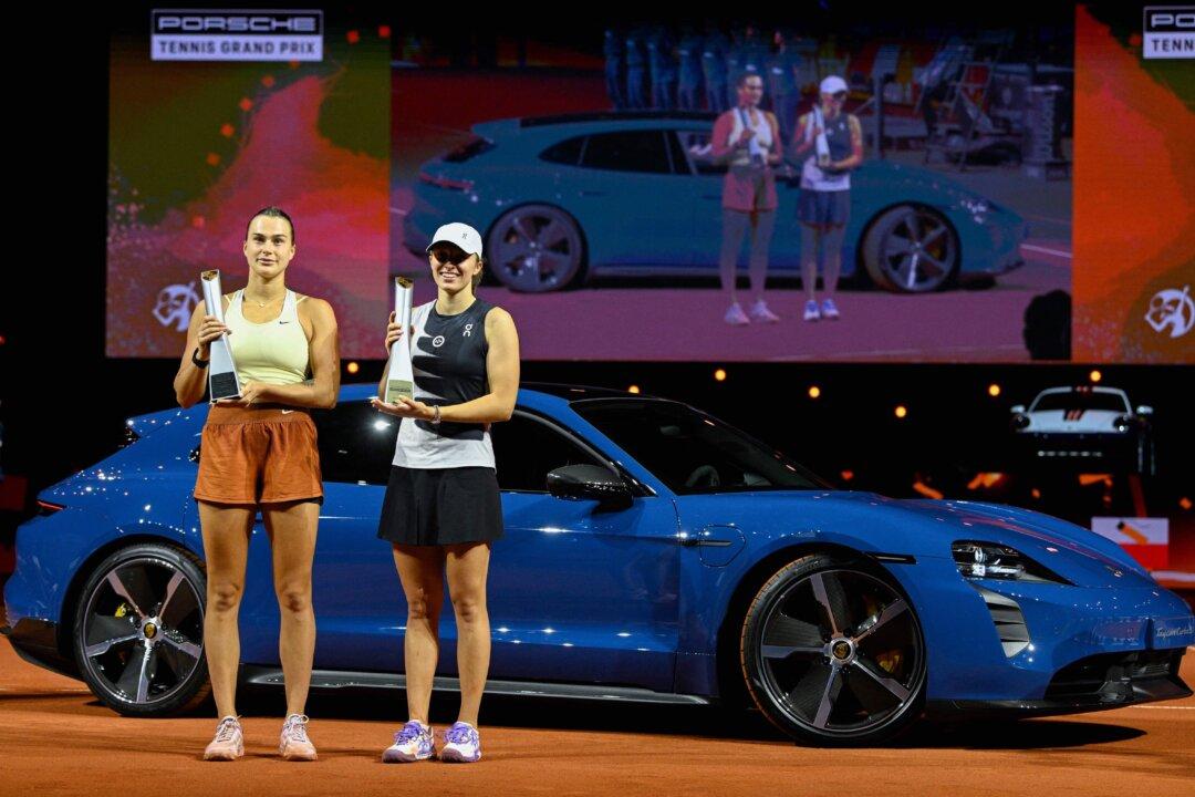 Swiatek Beats Sabalenka in Straight Sets to Win Stuttgart Title