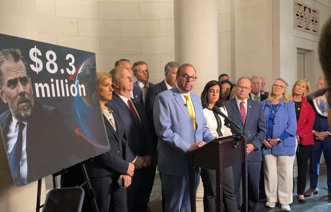 700 Pages of New Whistleblower Information Point to Heated 1st Biden Impeachment Inquiry Hearing