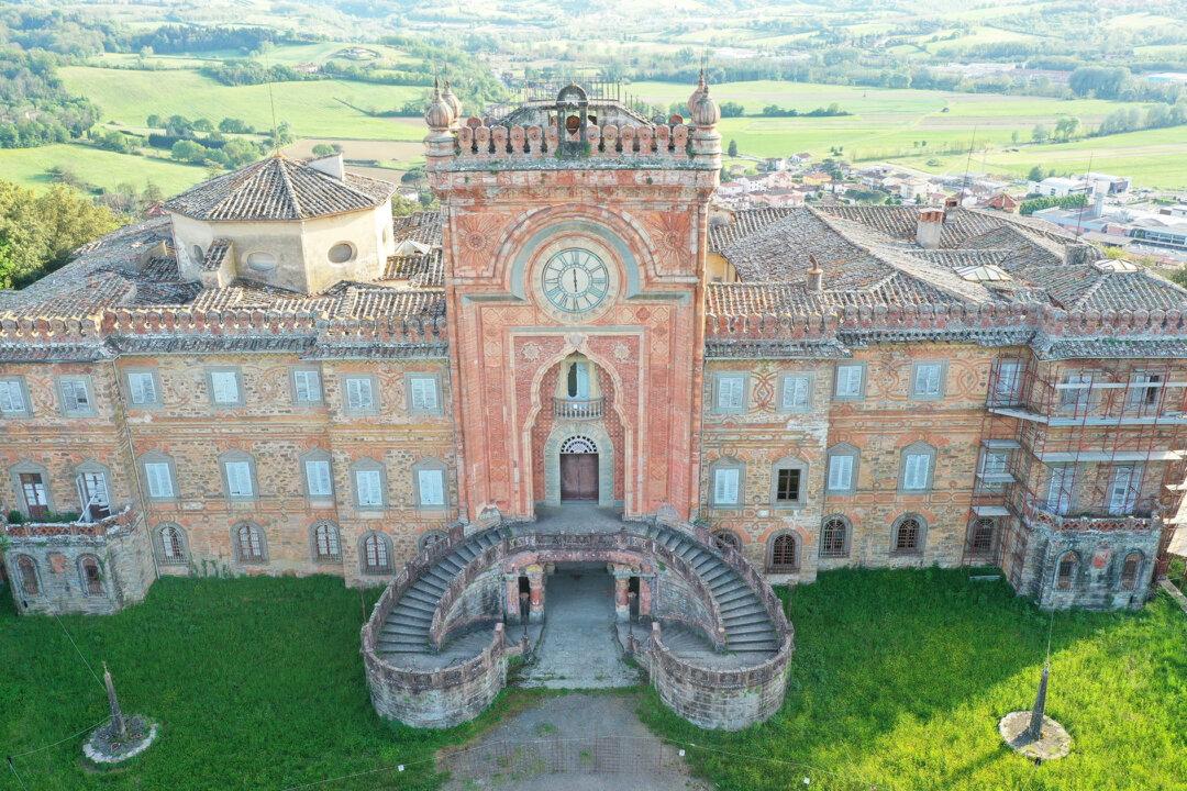 This 17th-Century Italian Castle Has 365 Rooms—One for Each Day of the Year and With a Unique Design