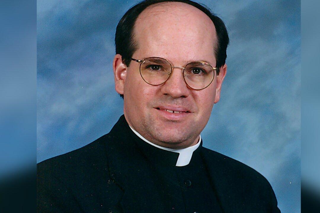 Nebraska Priest, Bleeding From Multiple Stab Wounds, Yelled ‘Help Me’ When Deputy Arrived