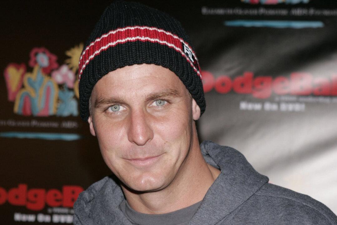 Soap Actor Says ABC Fired Him Over Political Beliefs, Not Vaccine Mandate