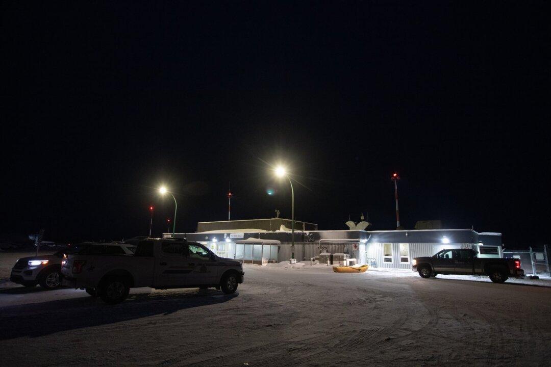 Investigators Recover Voice Recorder, Talk to Lone Survivor of NWT Plane Crash