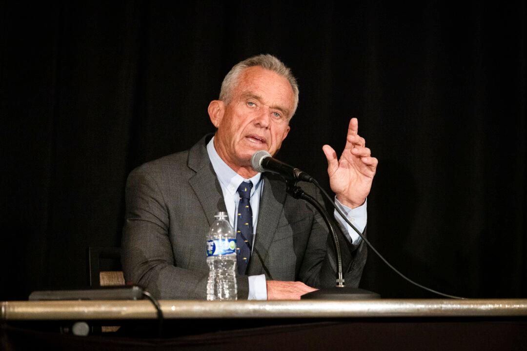 RFK-aligned PAC Collects Enough Signatures for Him to Appear on Arizona, Georgia Ballot