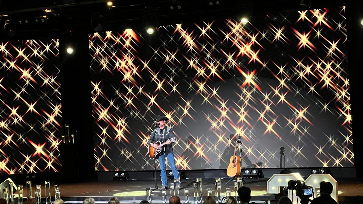 Moms for America 20th Anniversary Gala Featuring John Rich