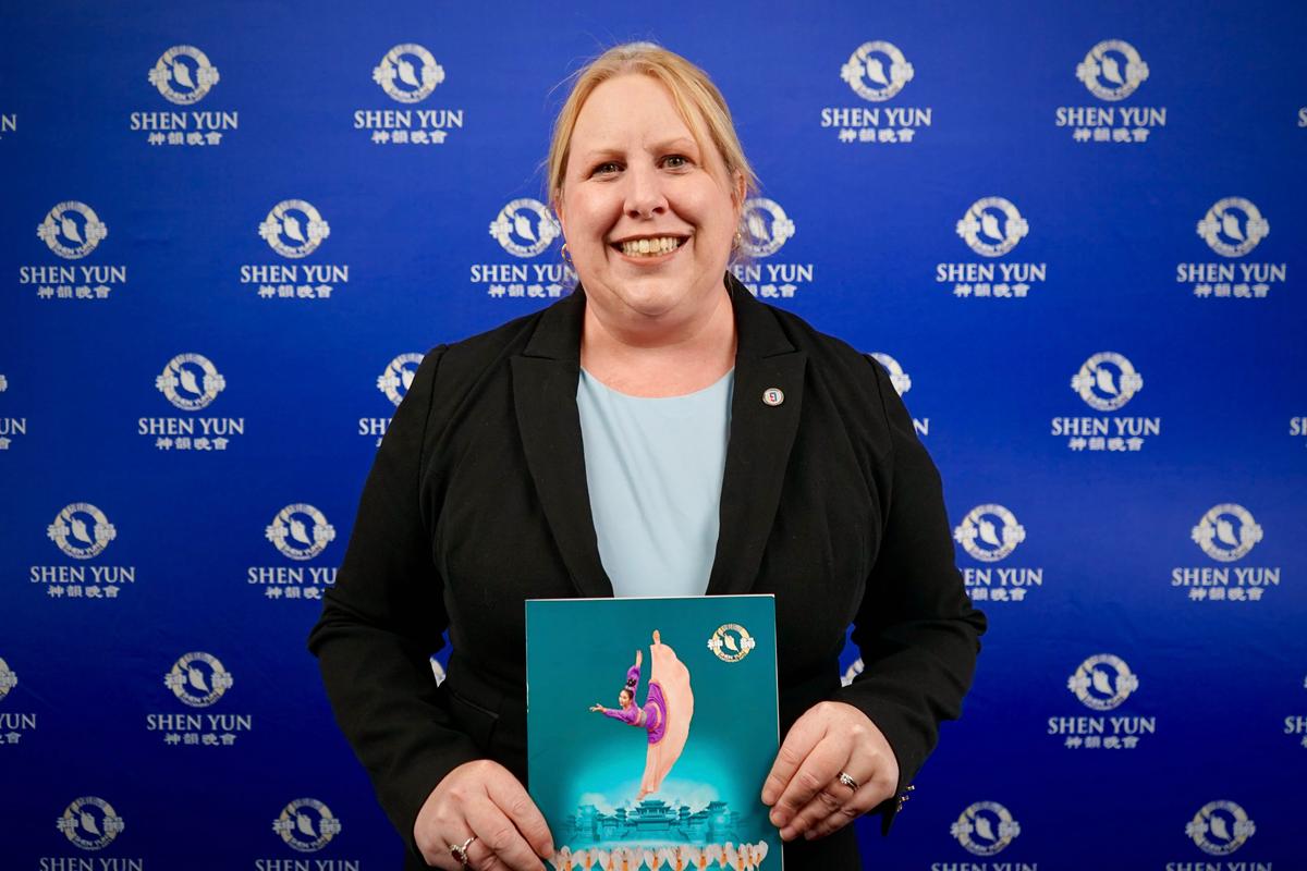 ‘I Love Every Minute of It’: Former Mayor Says About Shen Yun