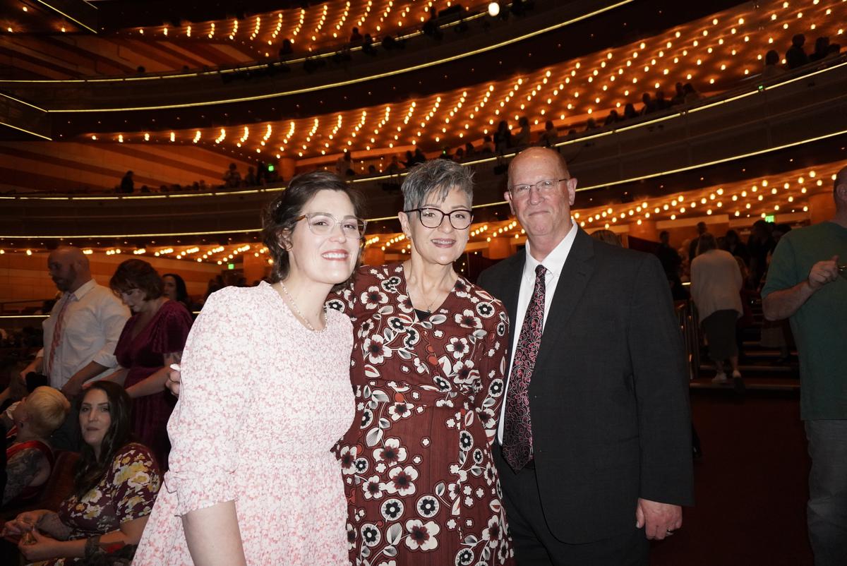 Costume Designer Marvels at How Shen Yun Dancers Move in Costume