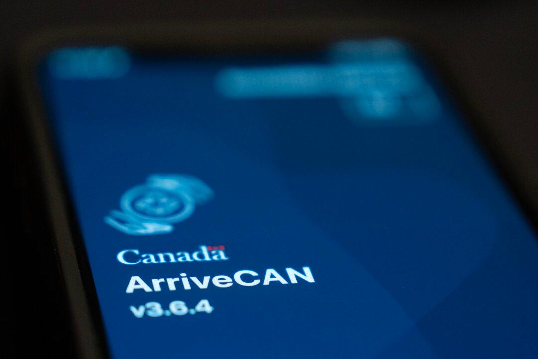 $1 Billion Given to 3 Government Contractors Who Worked on ArriveCan: Documents