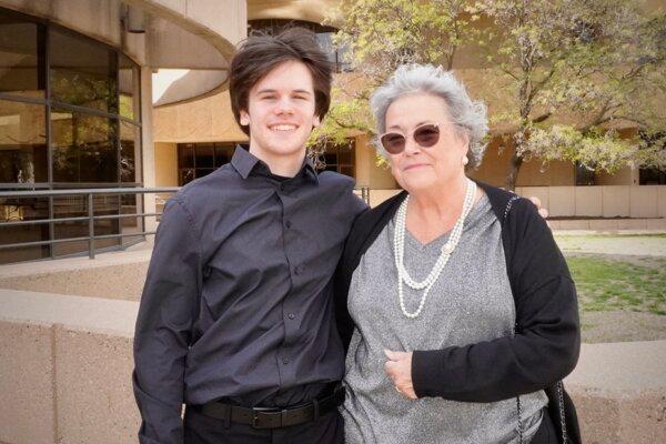 Pauline Rutherford and her son, David, at the Century II Performing Arts and Convention Center in Wichita, Kan., on April 6, 2024. (Nancy Ma/The Epoch Times)