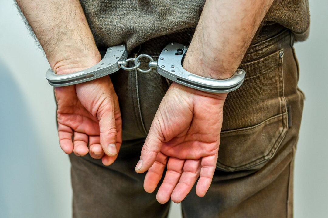 Illegal Immigrant With 7 Deportations and 11 Arrests Charged With Murder