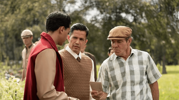 (L–R) Gene Vasquez (Gregory Diaz IV), JB Peña (Jay Hernandez) and Frank Mitchell (Dennis Quaid), in "The Long Game." (Bonniedale/Mucho Mas Releasing)